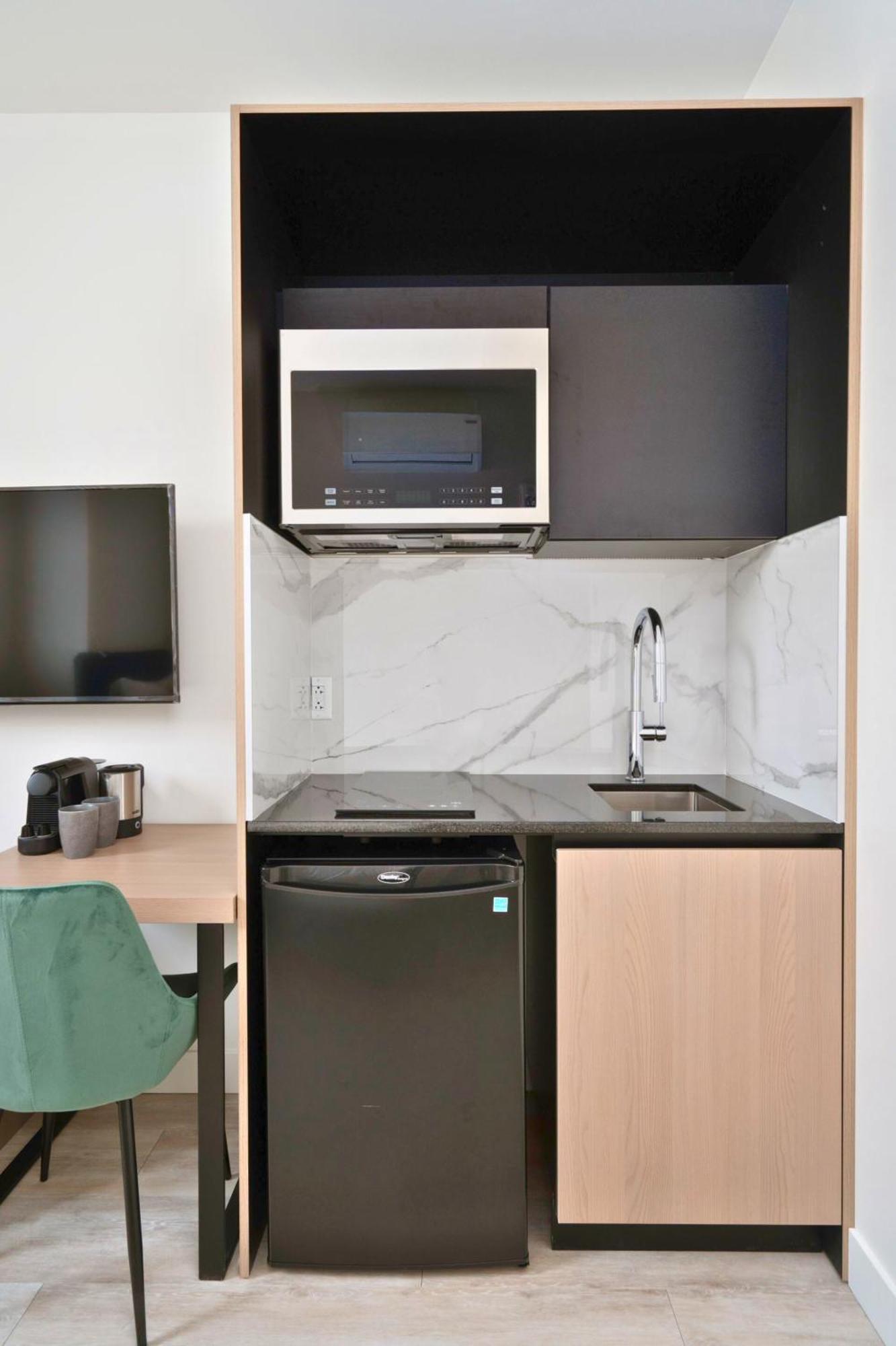 Clouds Lofts - Quartier Latin Apartahotel Montreal